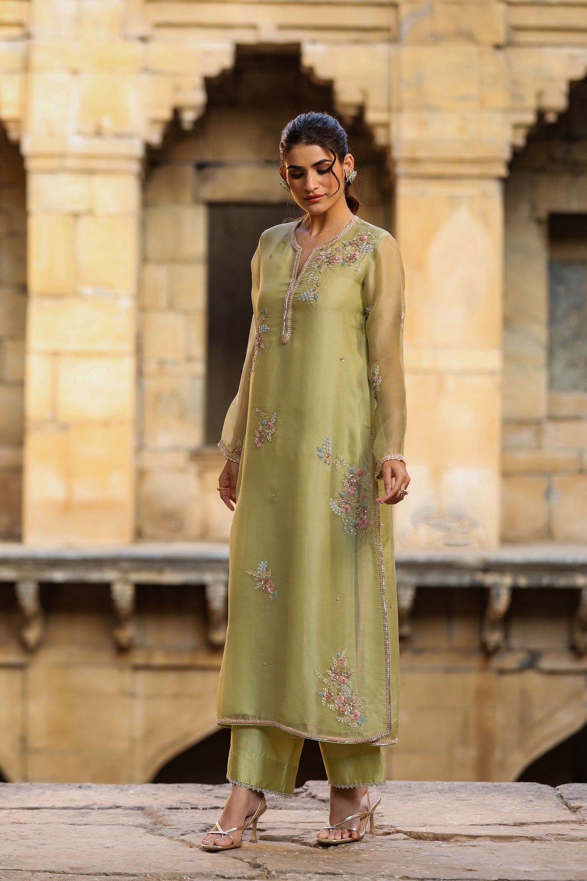 Vaayu Green Phool Kurta Set