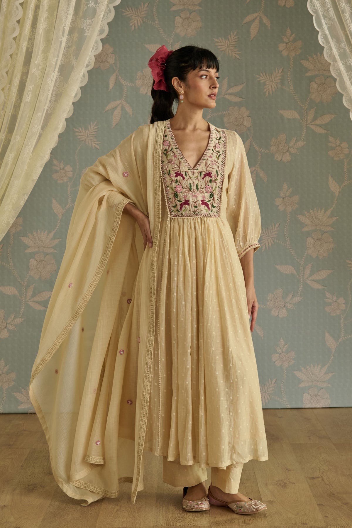 Ivory Zella Kurta Set