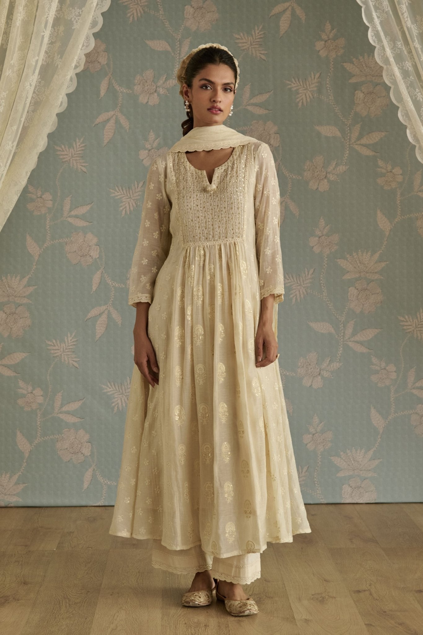 Ivory Nera Kurta Set - Kritika Dawar - Elahe