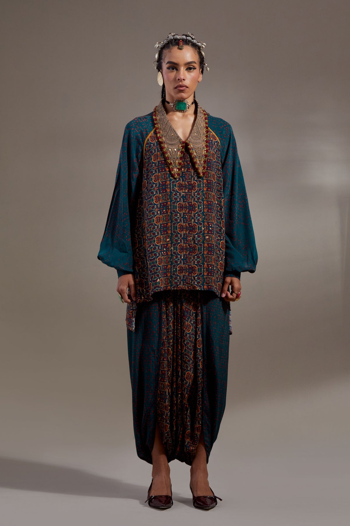 Hara Atri Straight Shirt Set