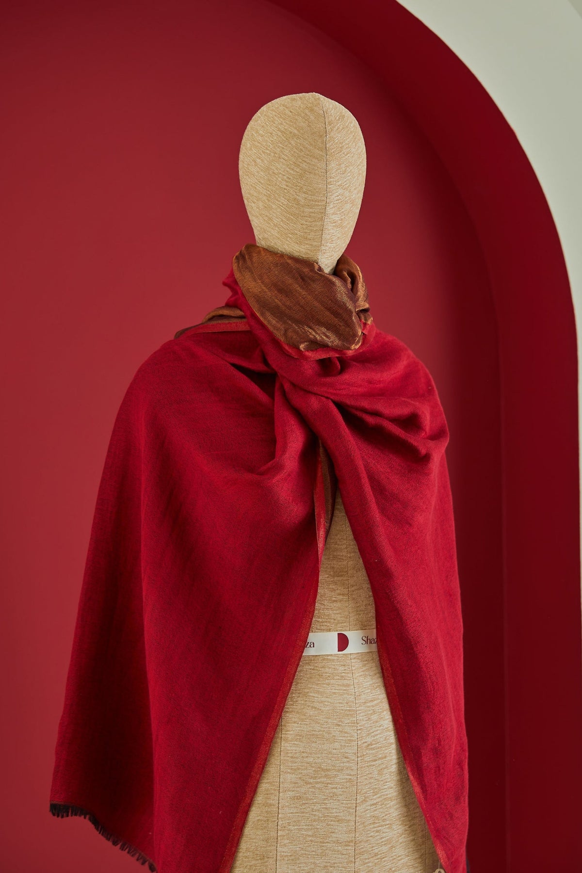 Tabbasum Reversible Red Stole