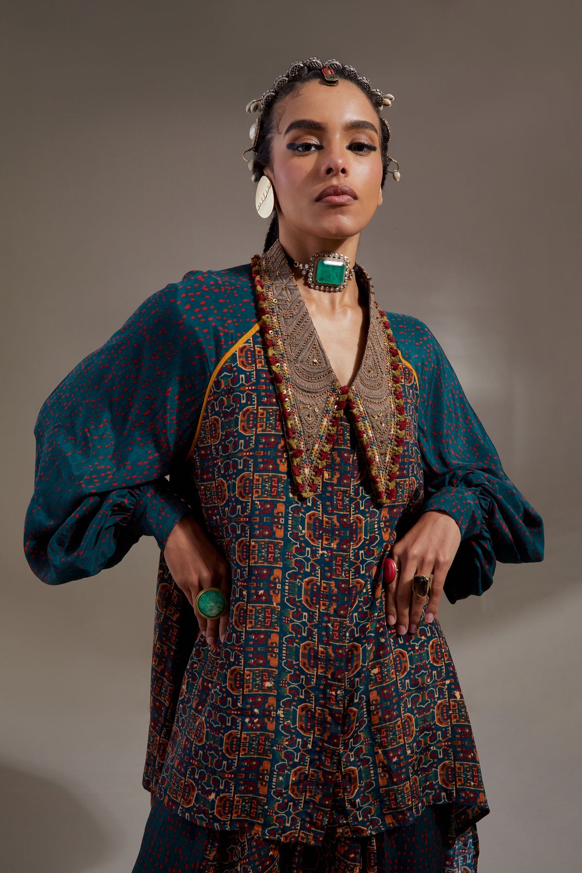 Hara Atri Straight Shirt Set