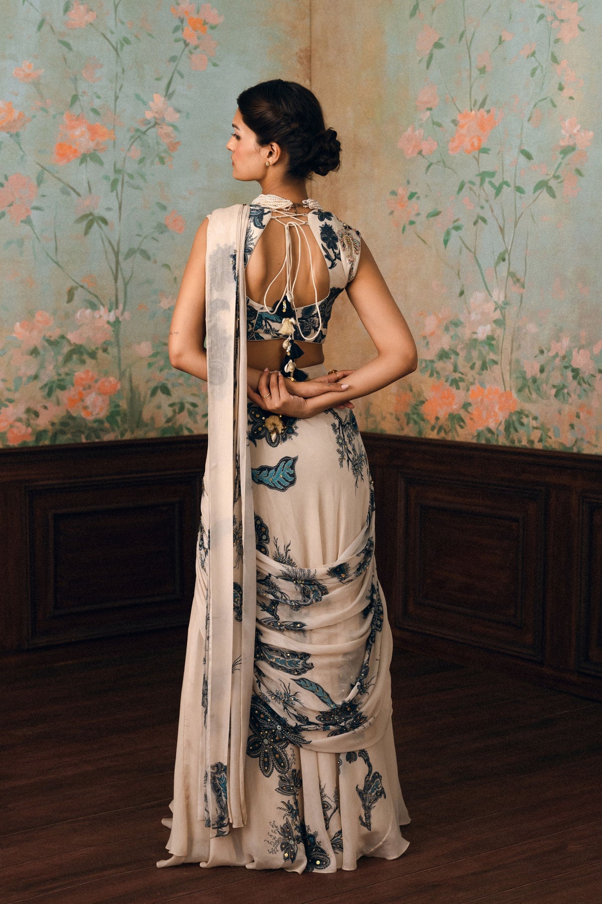 Wolfe Saree Set