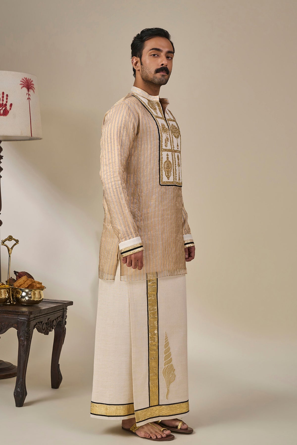 Ivory Kochi Conch Lungi Set