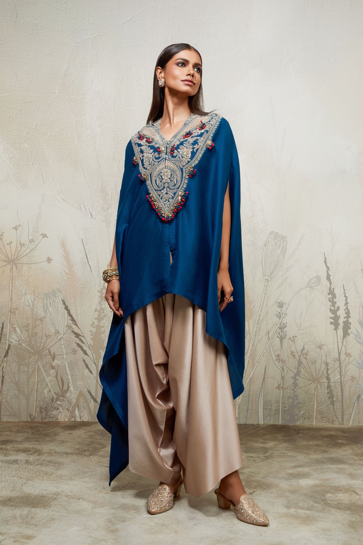 Blue Dori Kairi V Kaftan Set