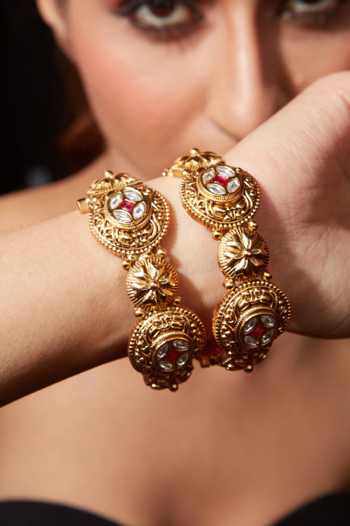 Isvaraah Gold Plated Kundan Polki Bangles