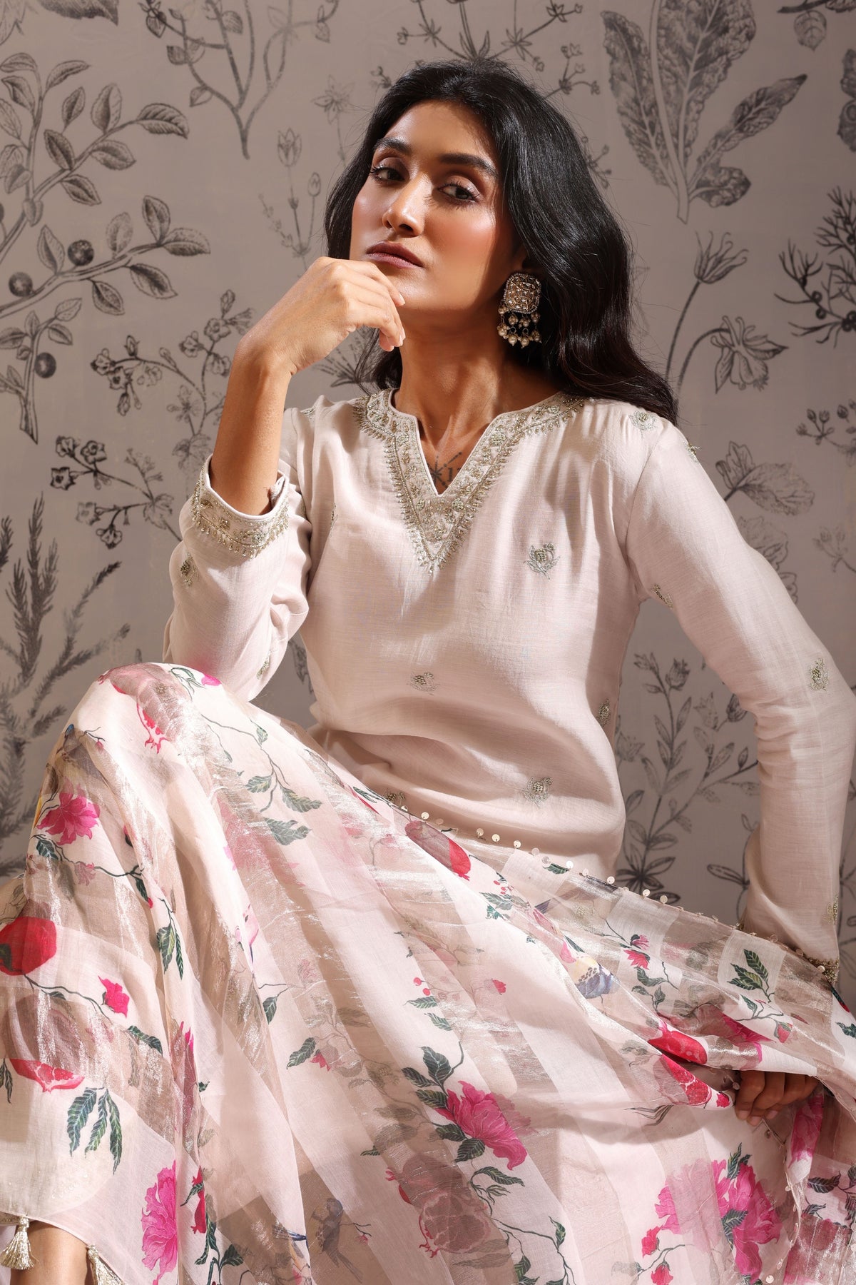Anaar White Kurta Set
