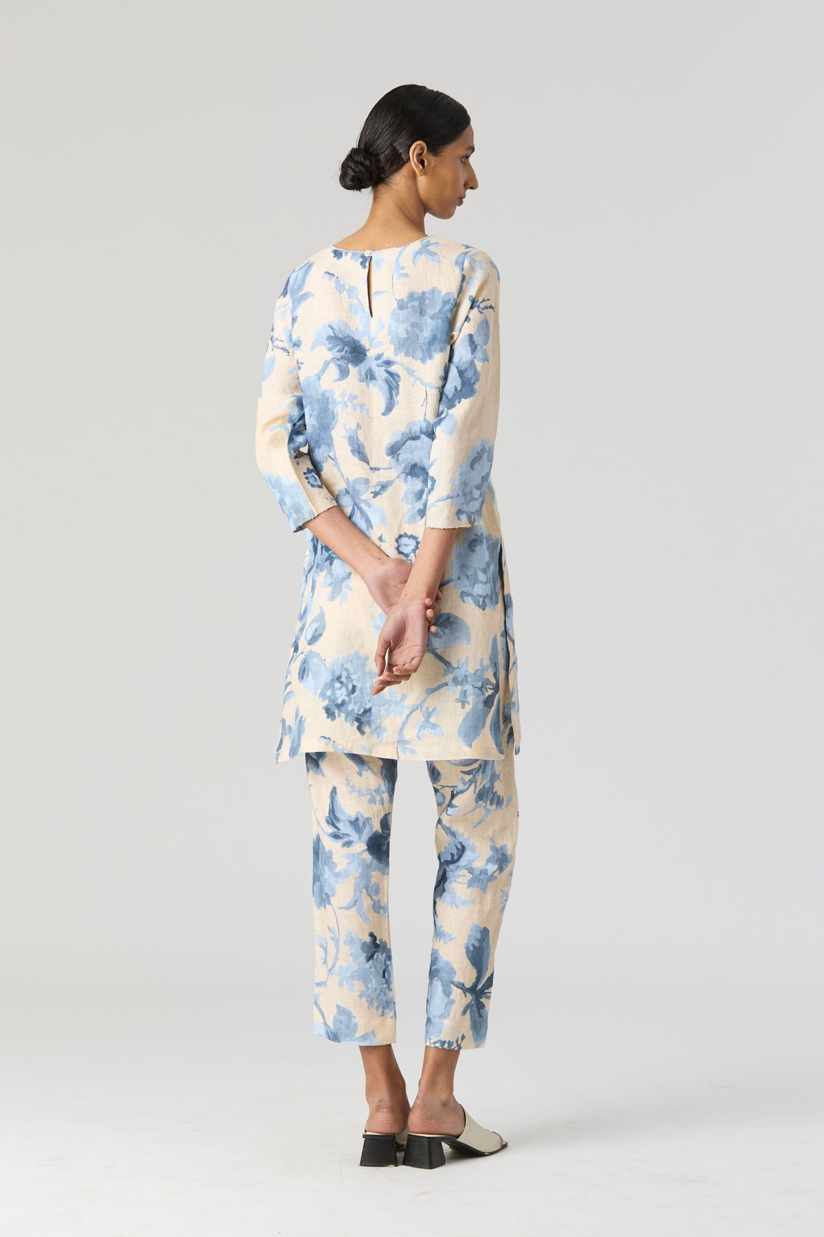 Juno Linen Kurta Set