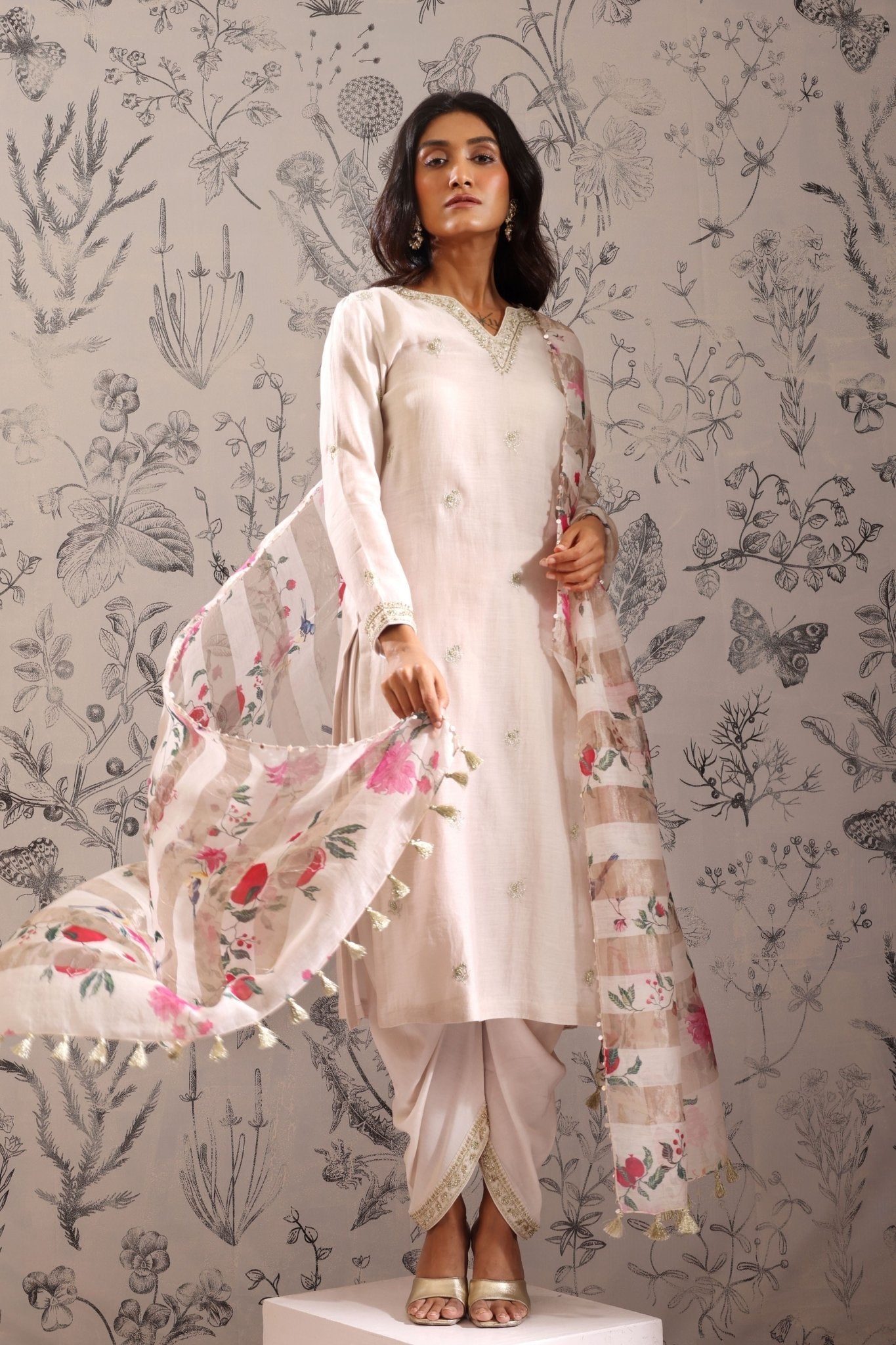 Anaar White Kurta Set - Taisha - Elahe