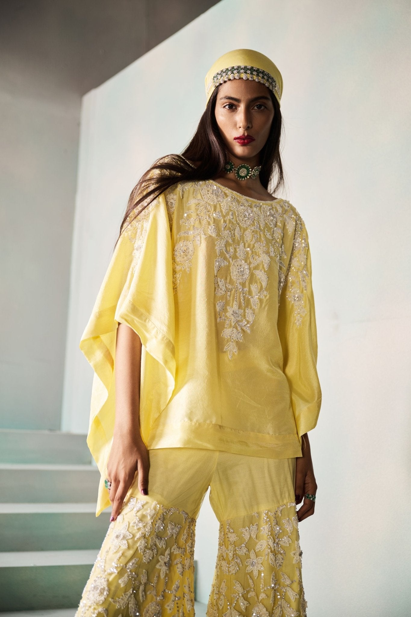 Hazelgarara Set - Rococo - Elahe