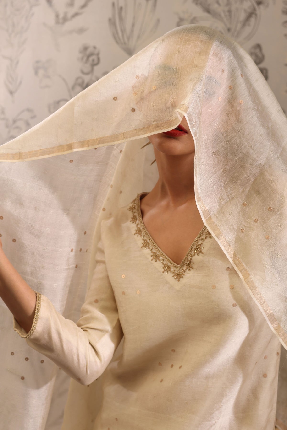 Udaya Off White Kurta Set