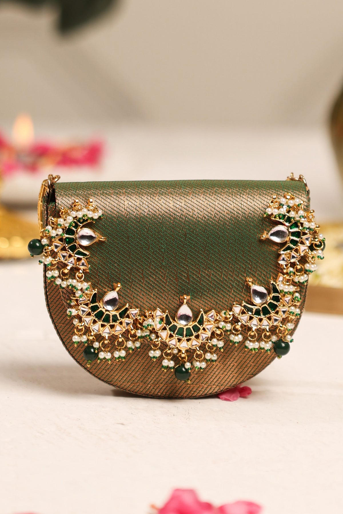 Meher Clutch