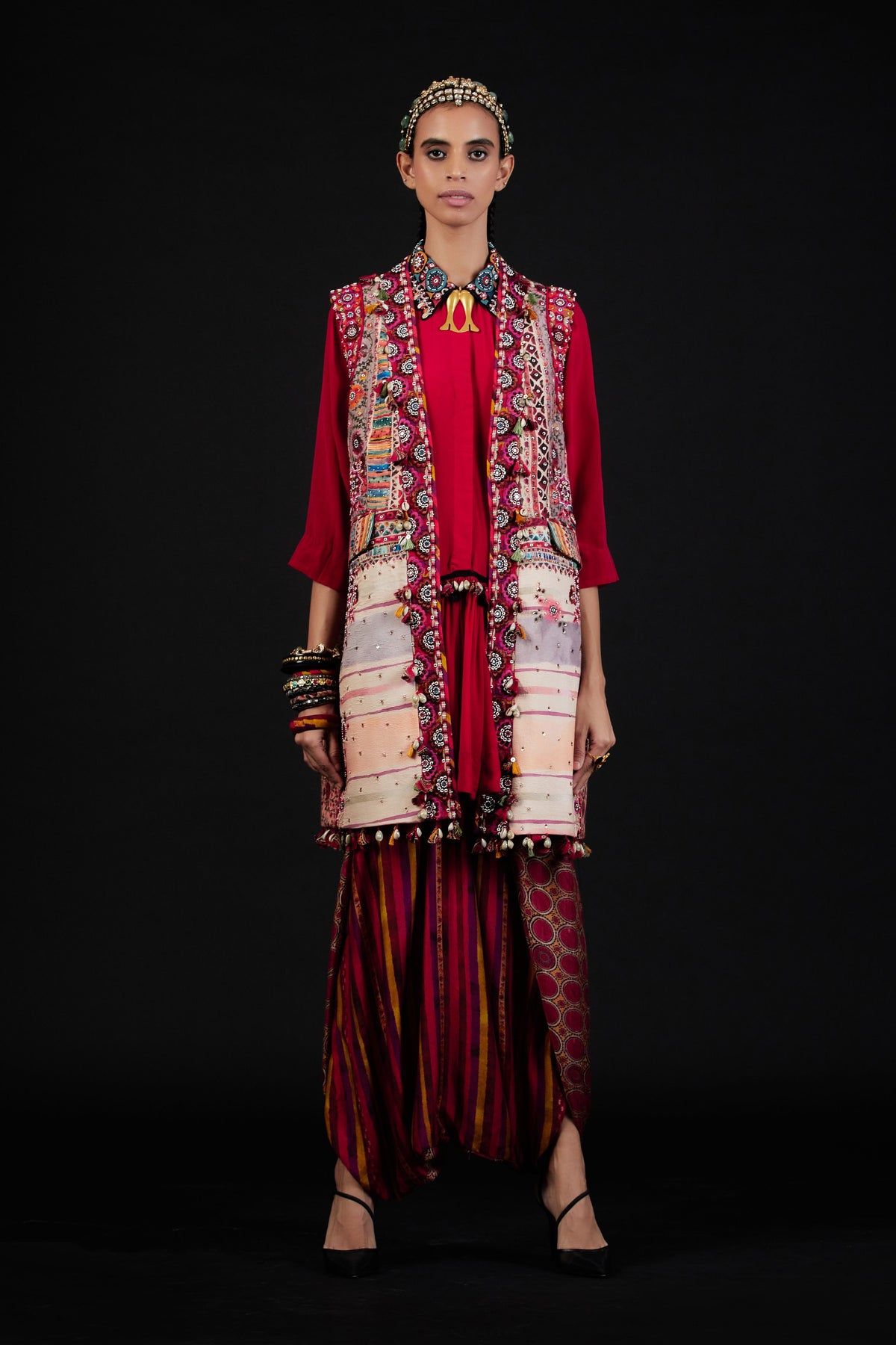 Ruhi sleeveless jacket