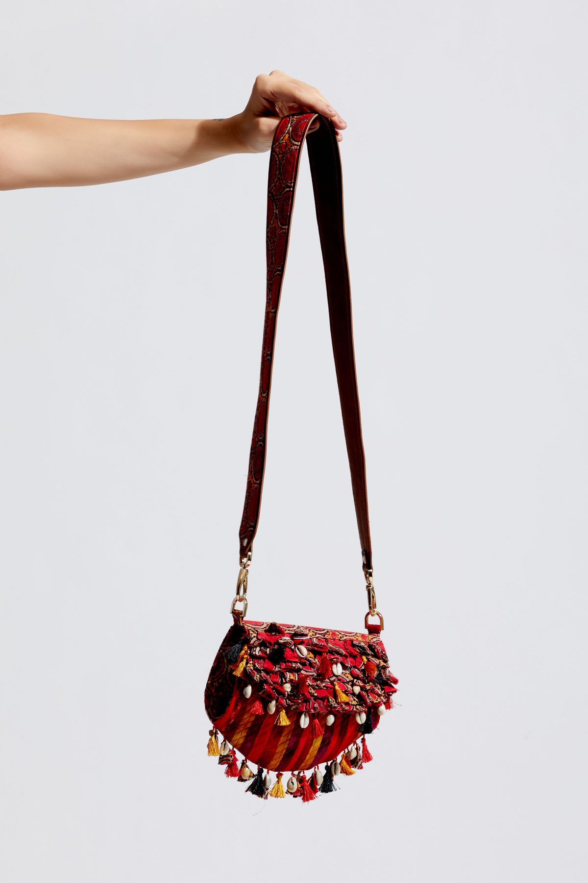 Patti sling bag