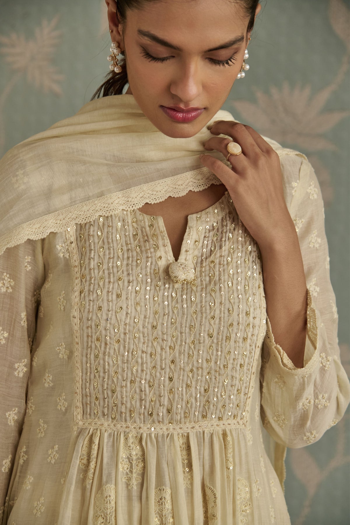 Ivory Nera Kurta Set