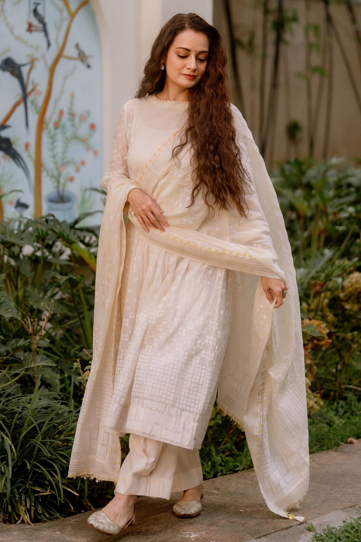 Dia Mirza in Swatti Kapoor
