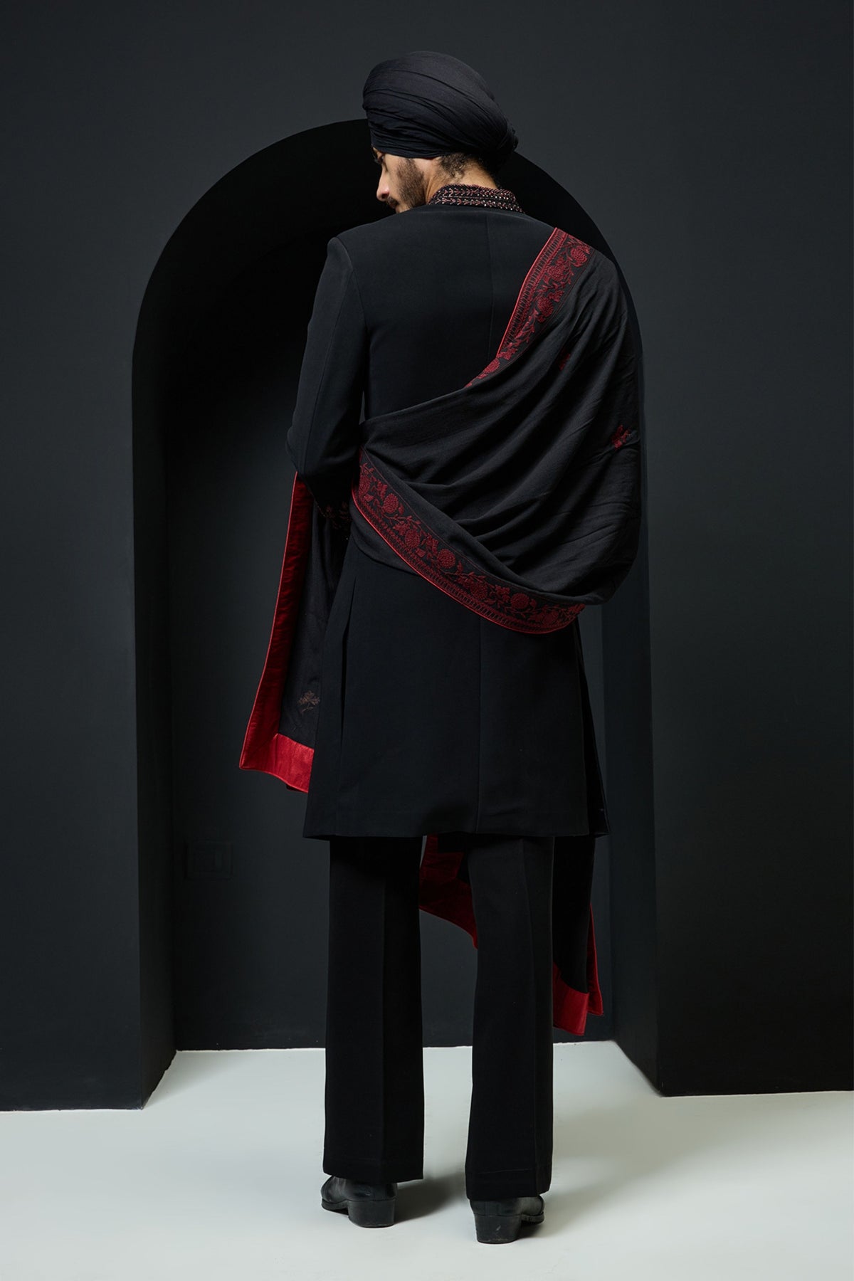 Black Indo Western Thread Set
