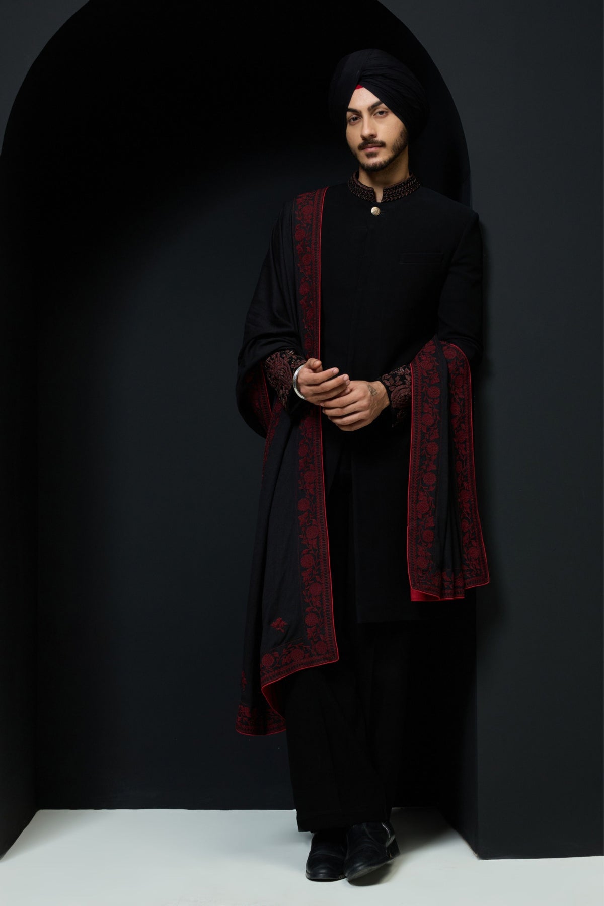 Black Indo Western Thread Set