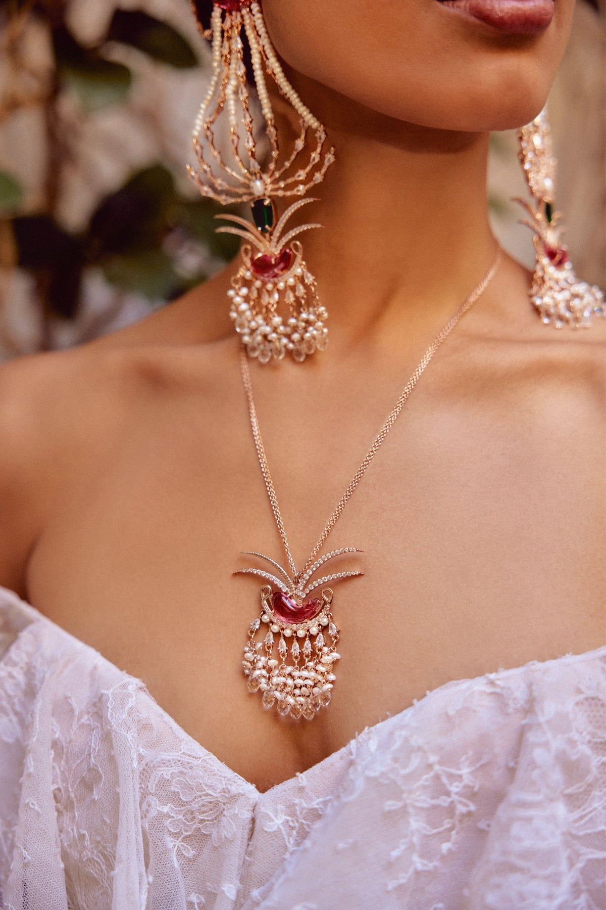 Le Palm Fish Pendant Necklace