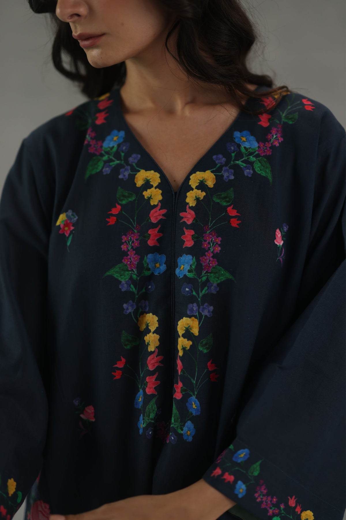 Navy Meadow Song Phiran Set