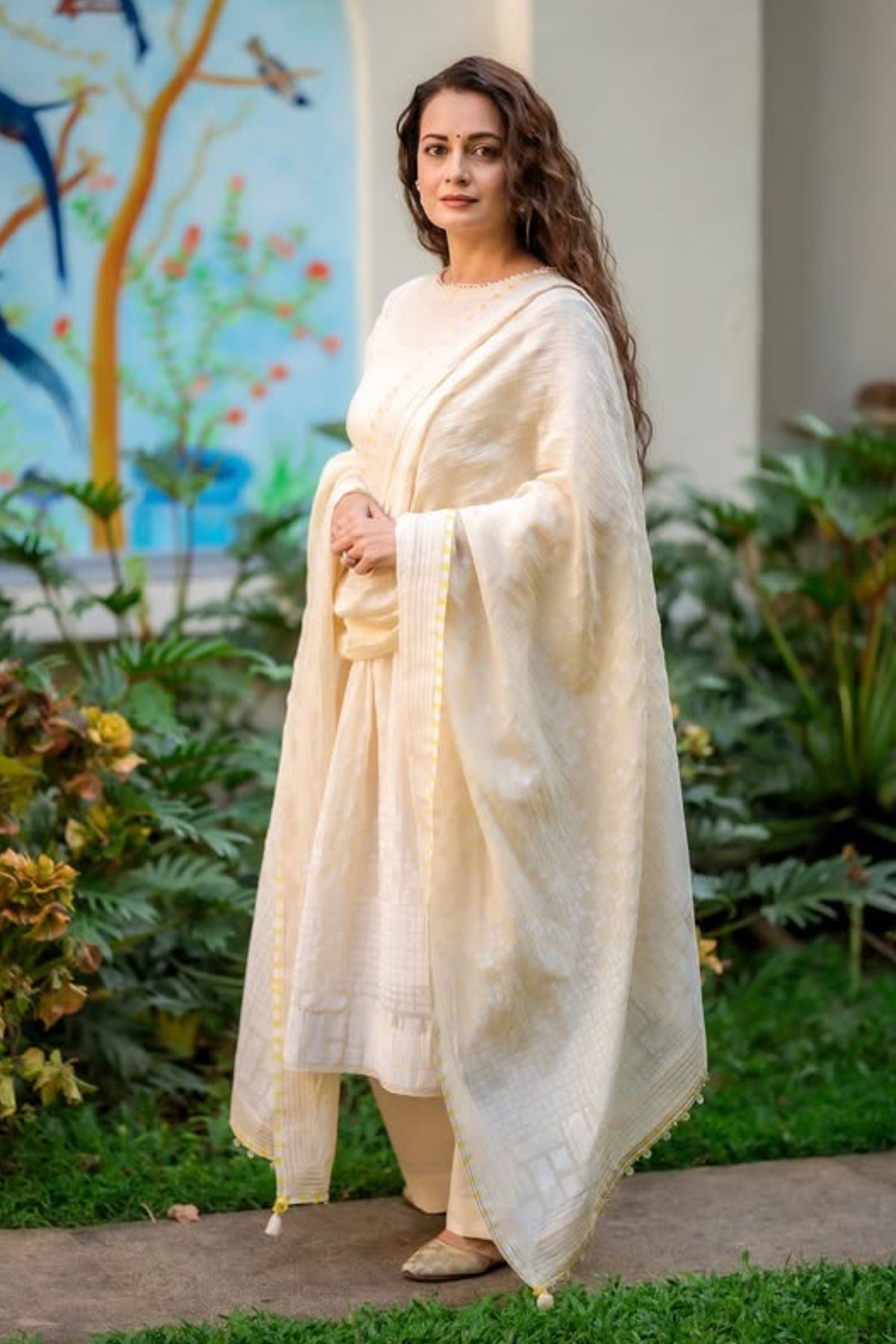 Dia Mirza in Swatti Kapoor