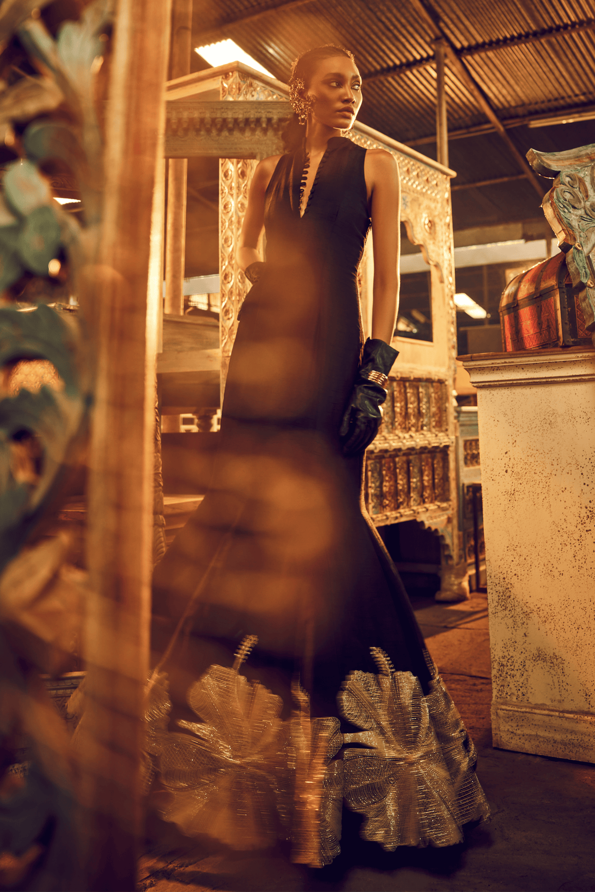 Nusur Gown