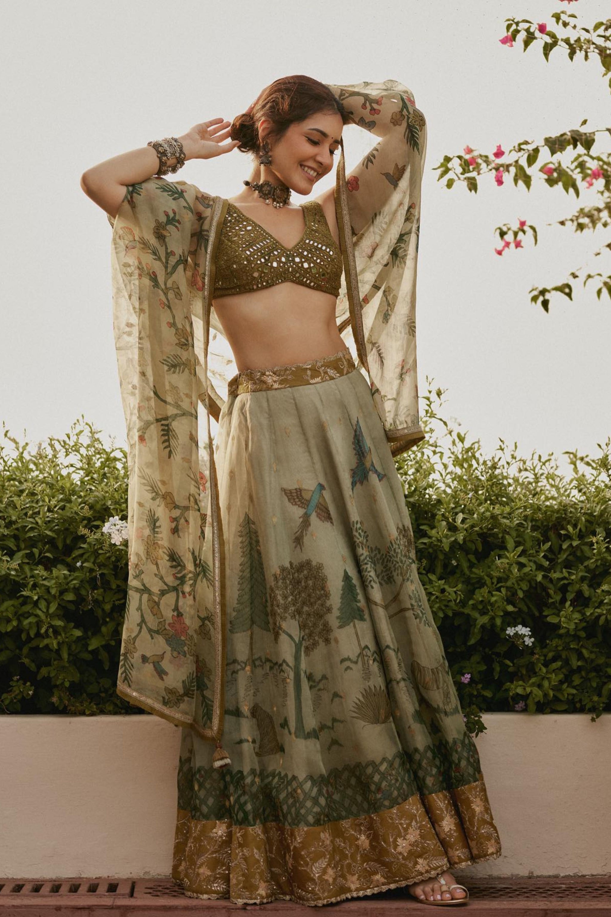 Rashi Khanna in Archana Jaju - Elahe Rashi Khanna in Archana Jaju - Elahe