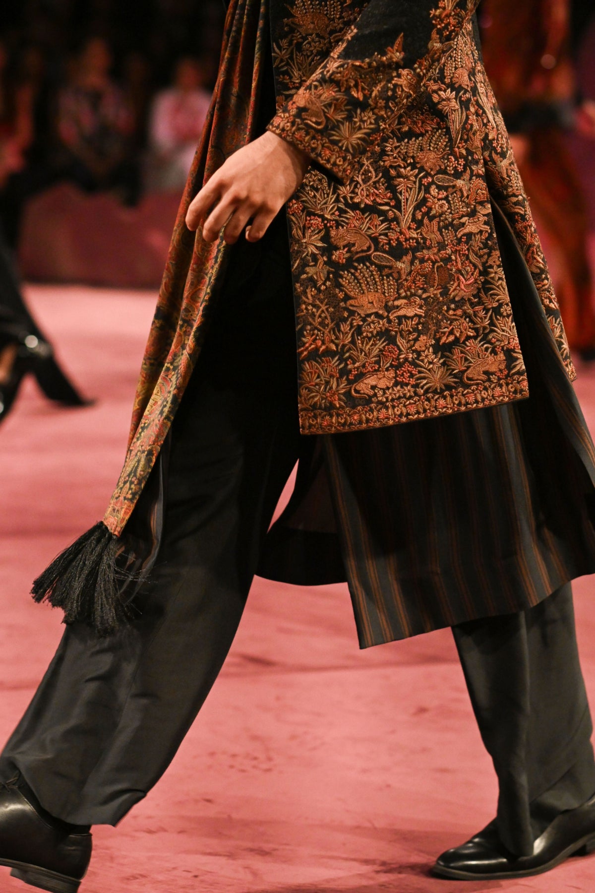 Anirudh Achkan Set
