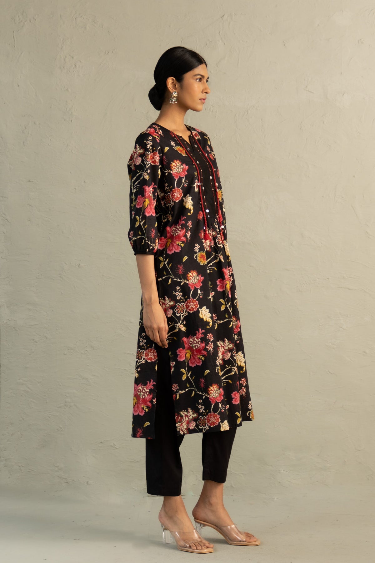 Black Phool Dori Kurta Set