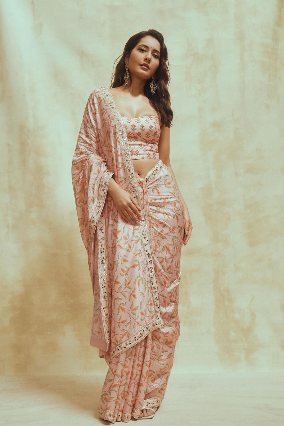 Raashii Khanna in Drishti &amp; Zahabia