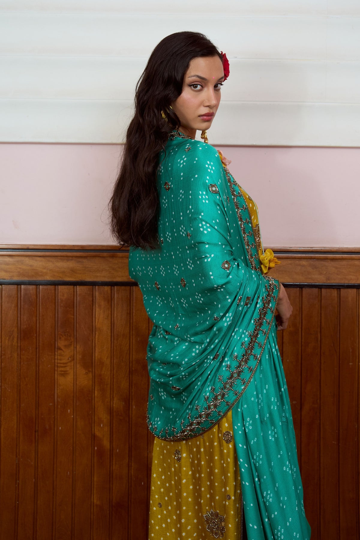 Tara Bandhani Kurta Set