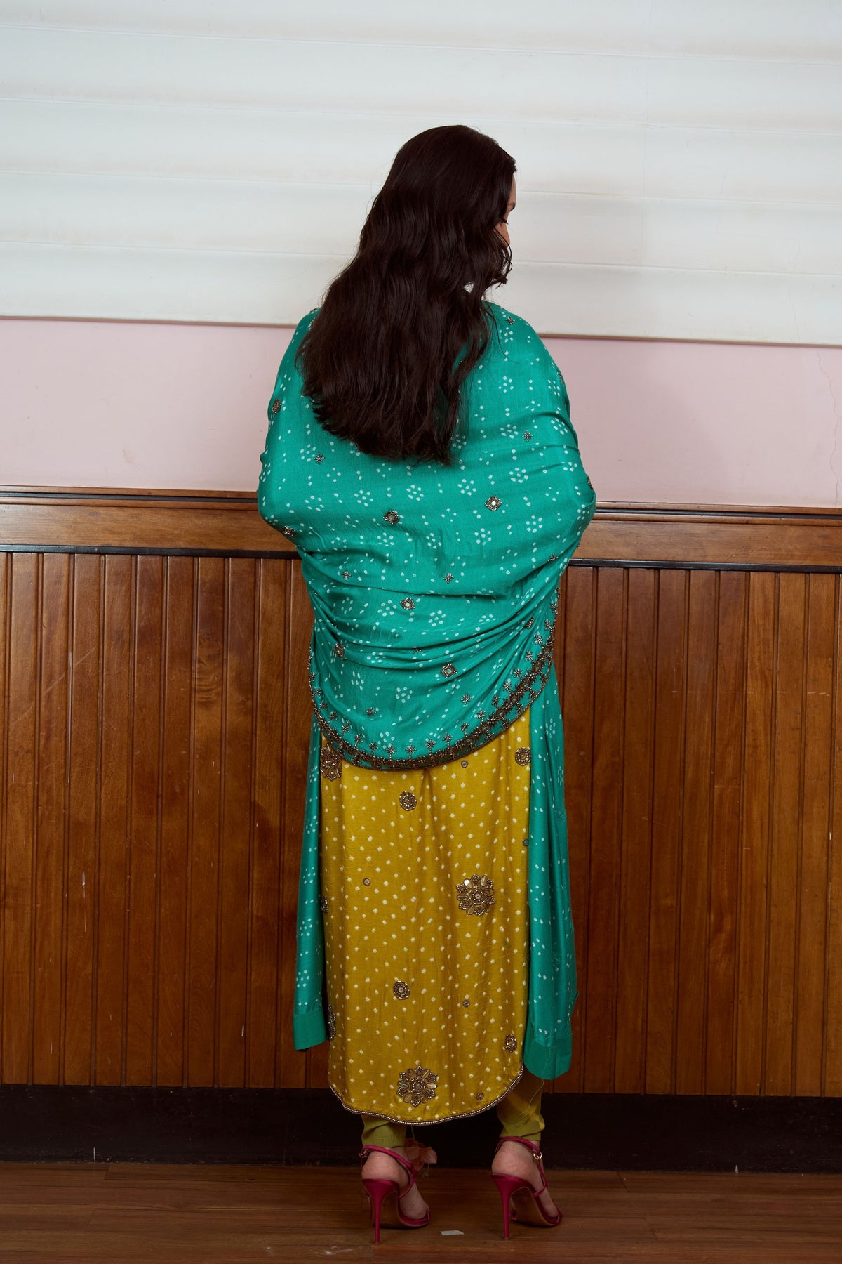Tara Bandhani Kurta Set