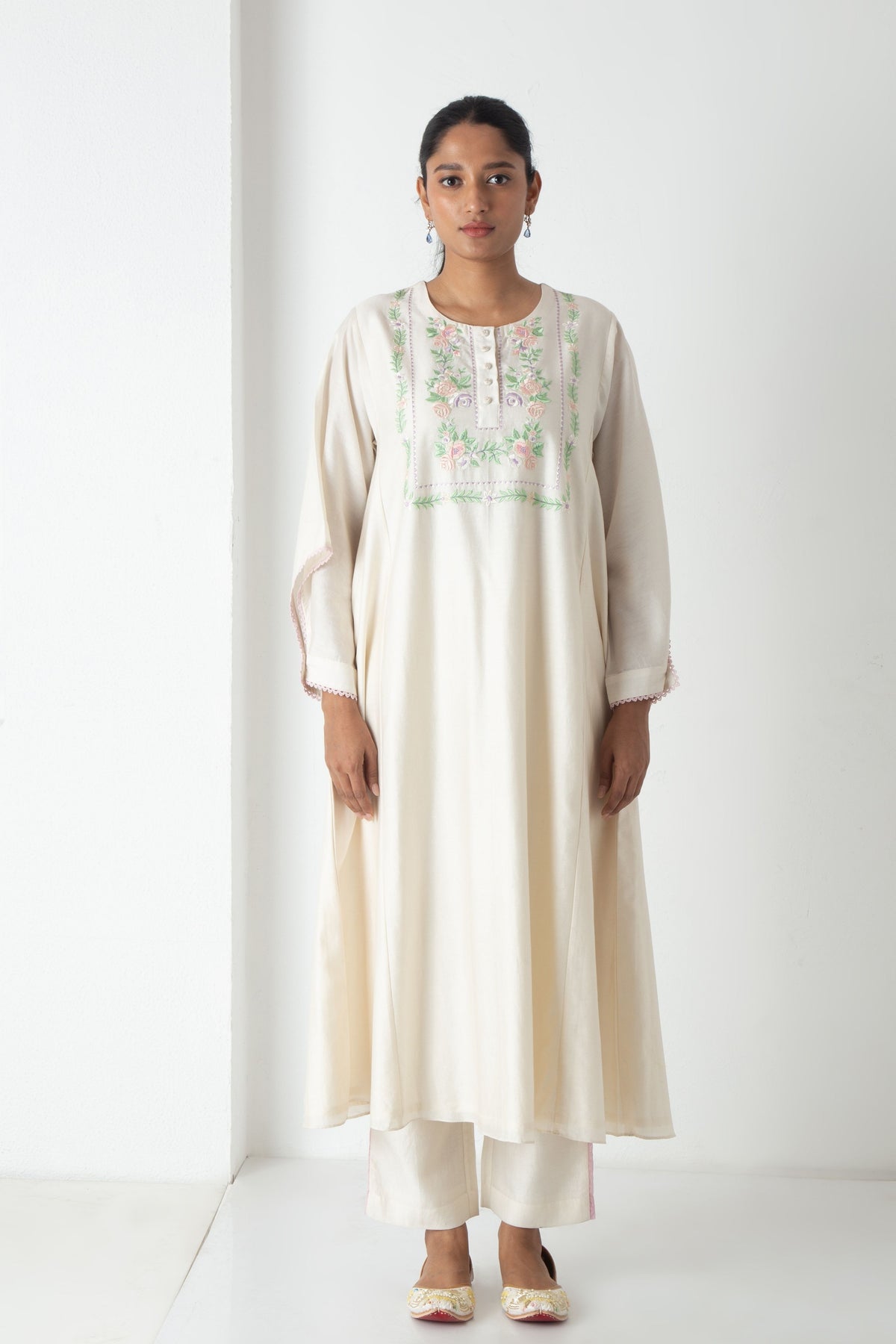 Cyra Kurta Set
