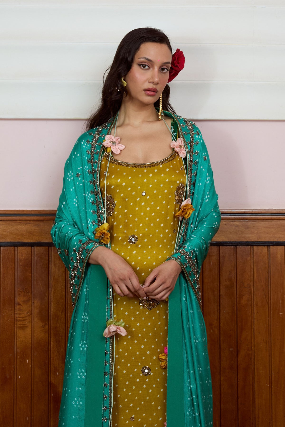 Tara Bandhani Kurta Set
