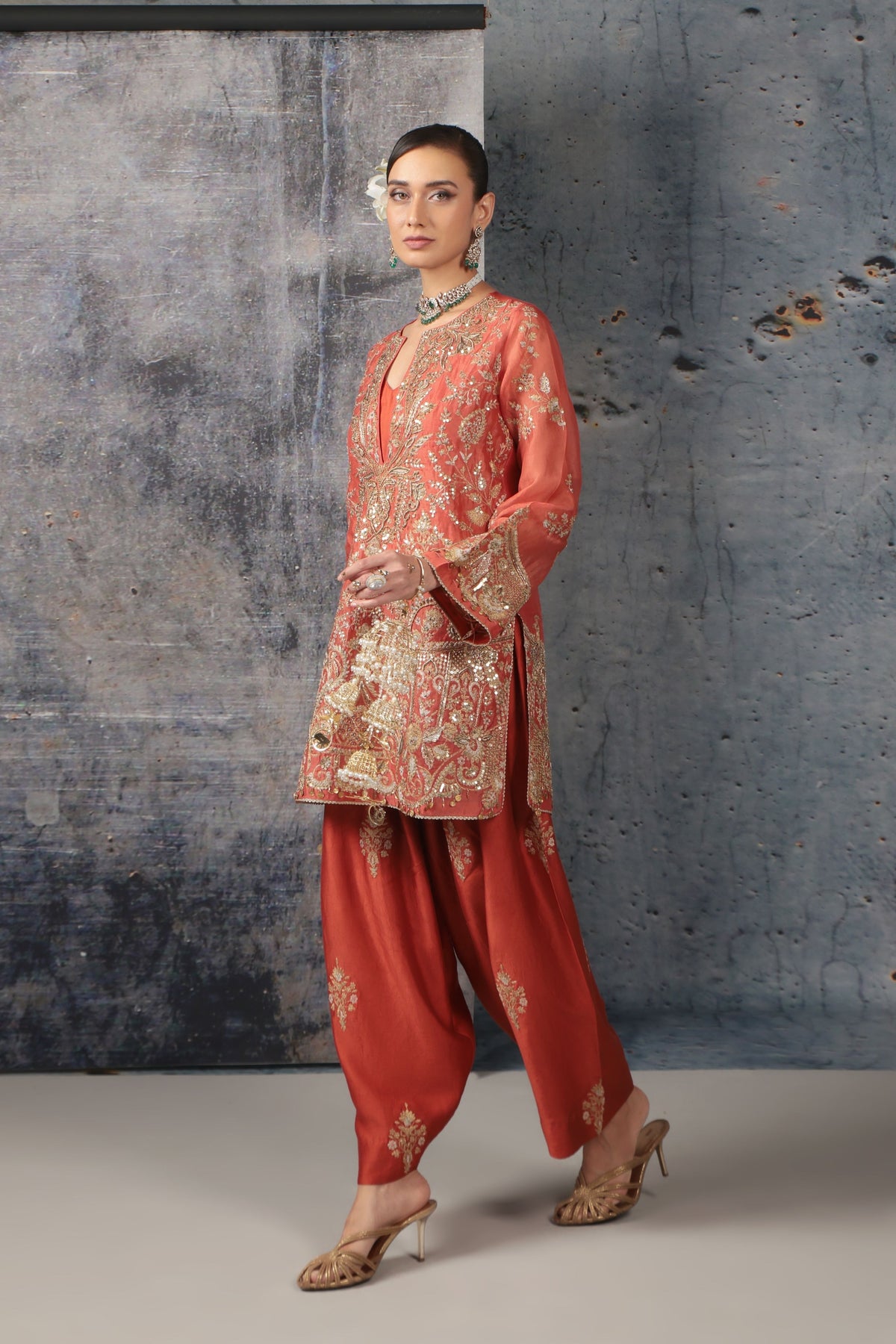 Jaal Farshi Kurta Set