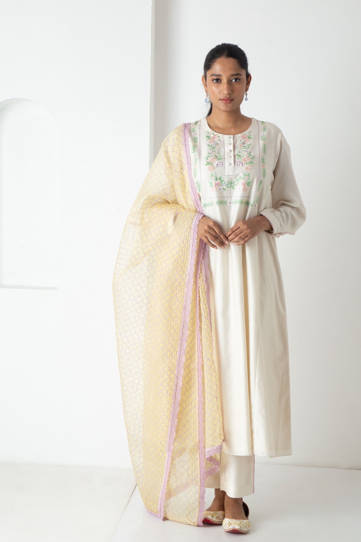Cyra Kurta Set