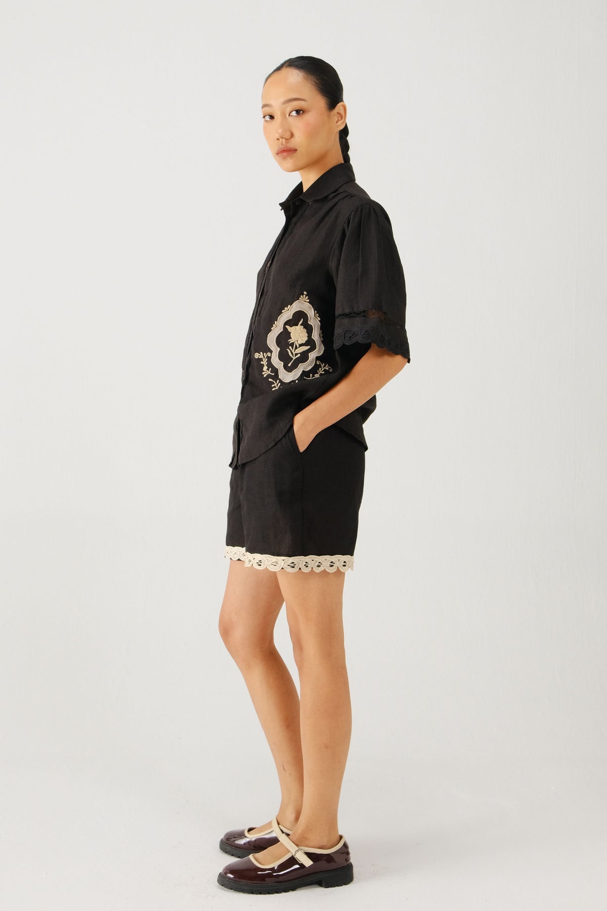 Black Linen Victorian Set