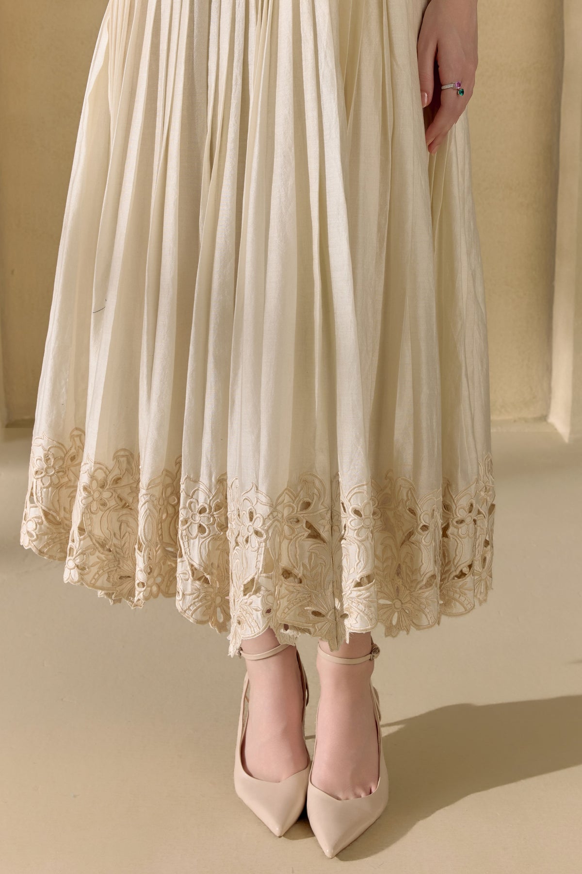 Ivory Fleur Pleated Dress
