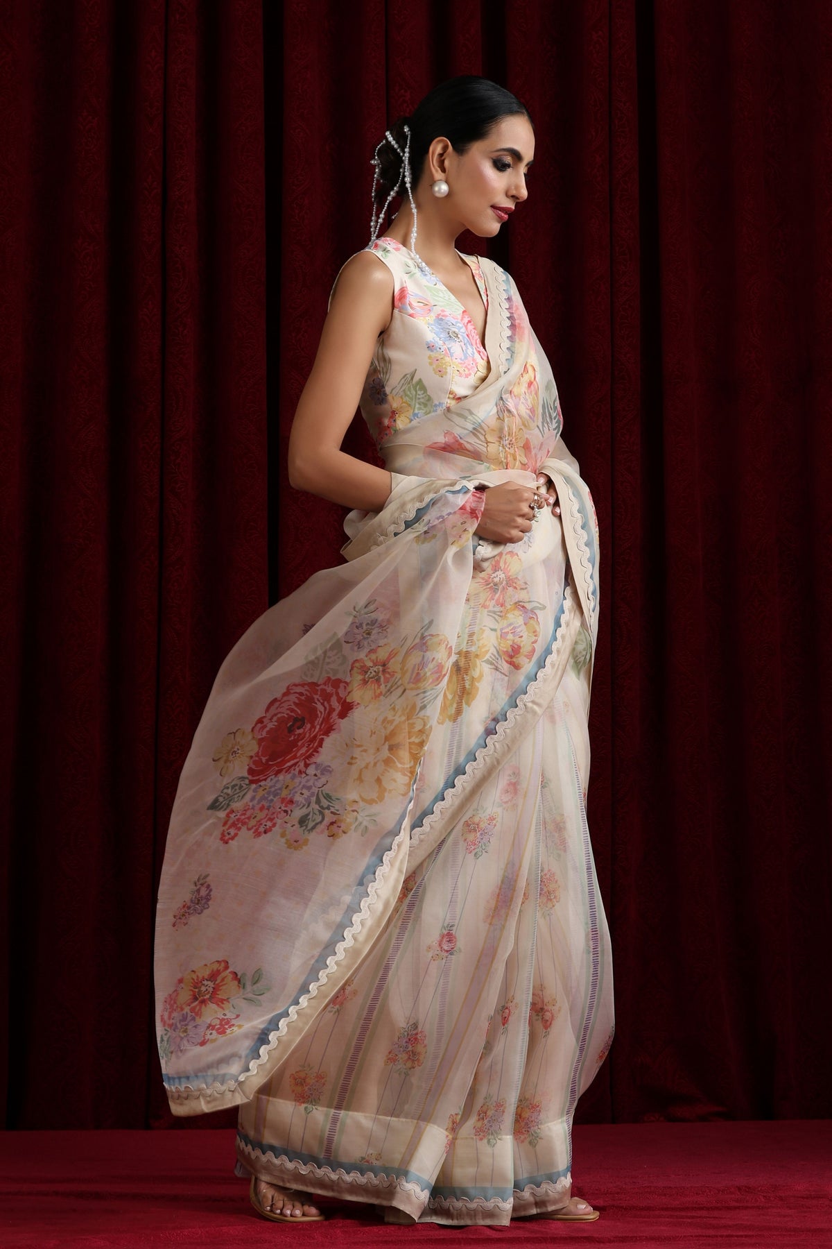 Mohtarma&#39;s Rose Garden Saree