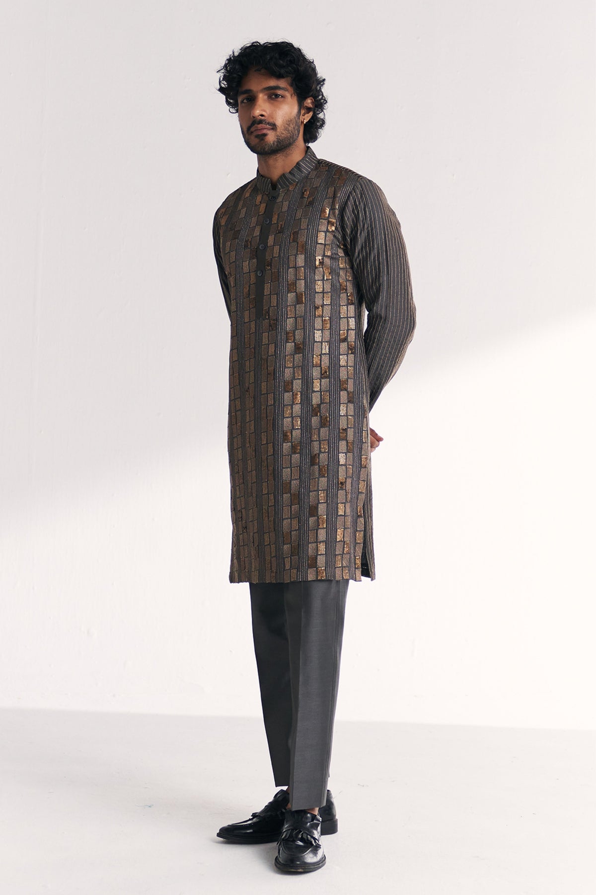 Sheeda Grey Kurta Set