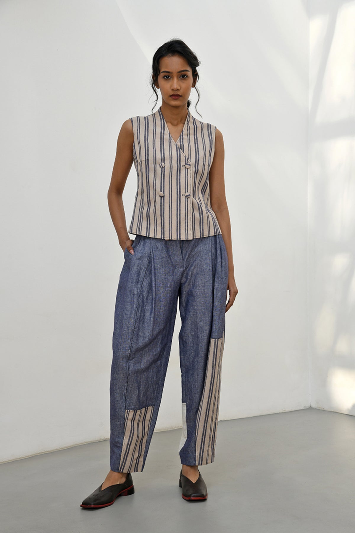 Petra Carrot Pants