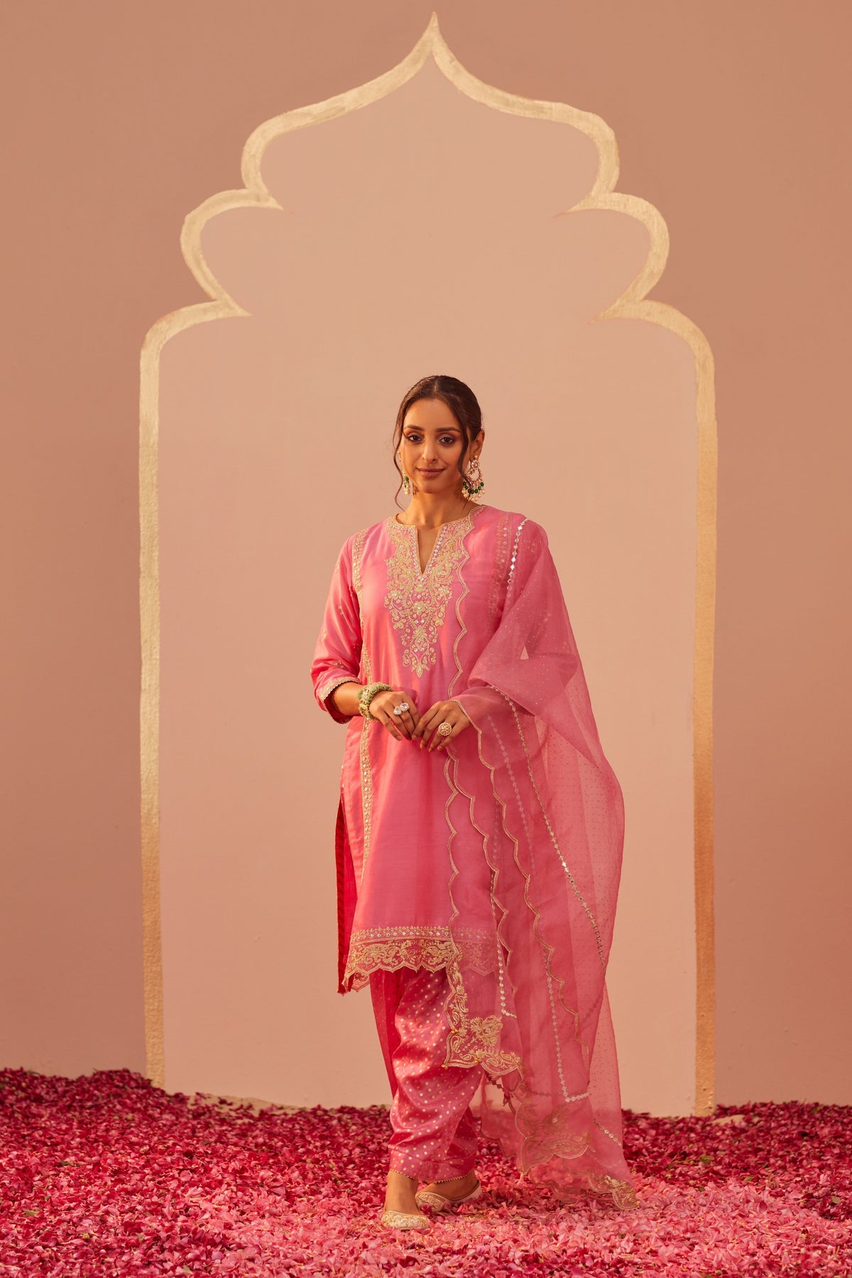 Aaima Pink Kurta Set