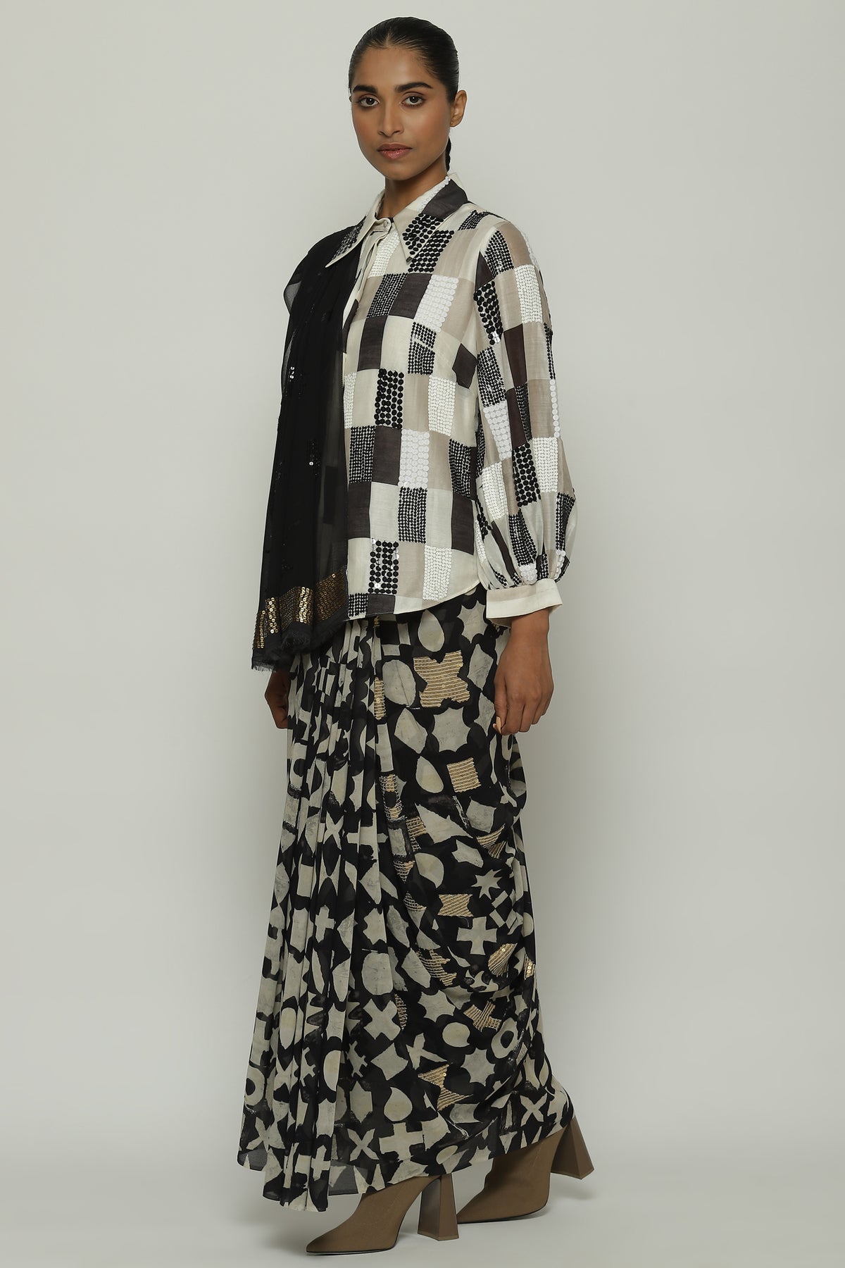 Symbol Print And Sequins Saree