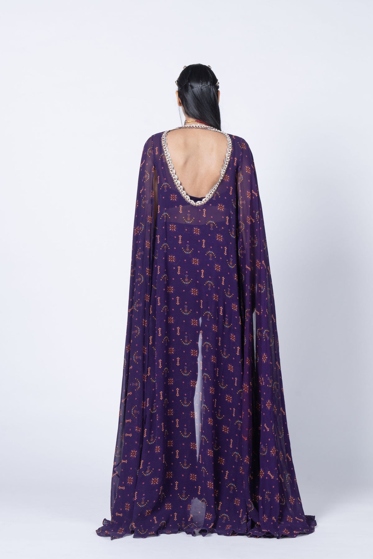 Buta Print Embellished Cape Set