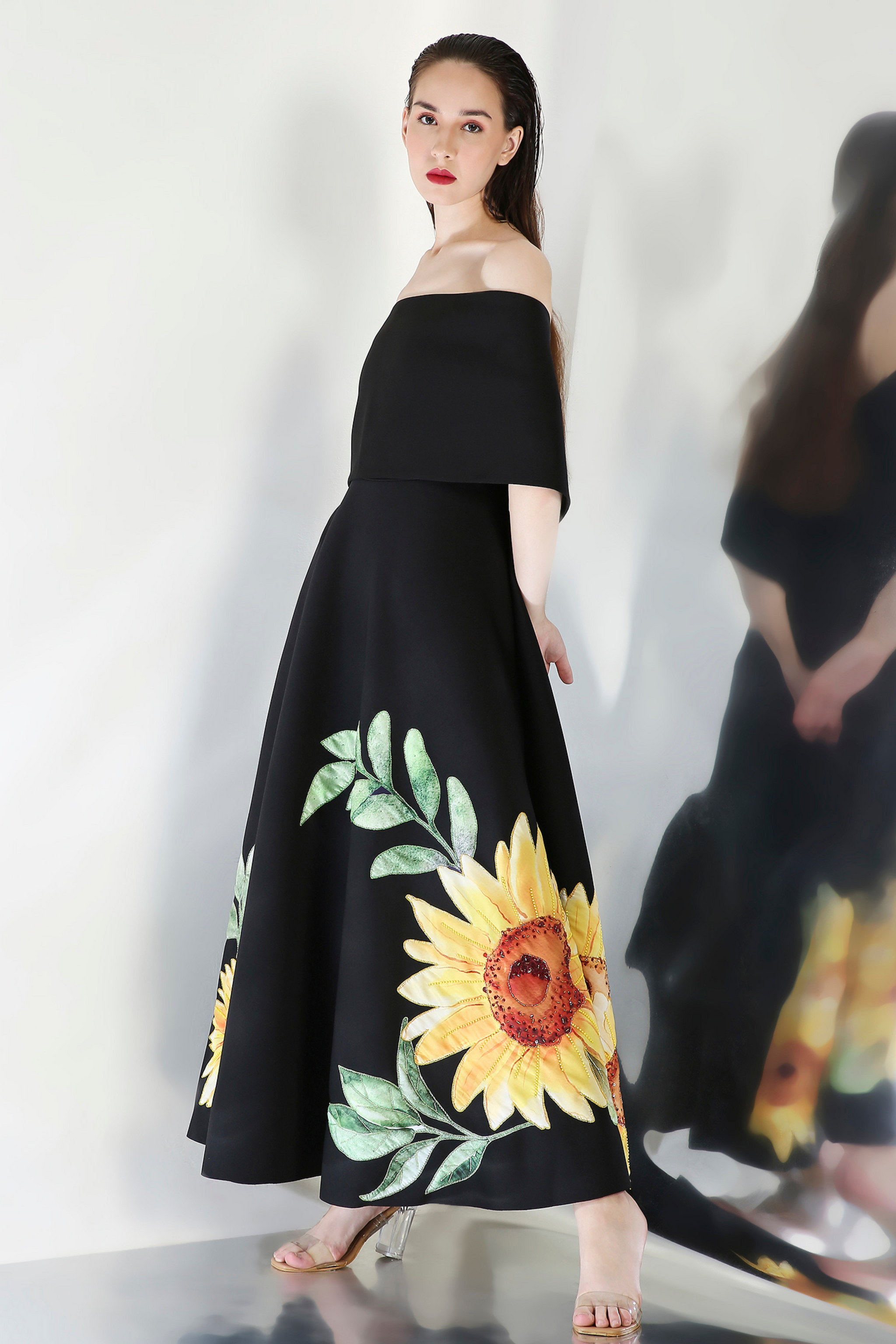 black dress with sunflowers Sunflowers for her @fashionnova #FashionNova Ignite the Night cut out Maxi dress