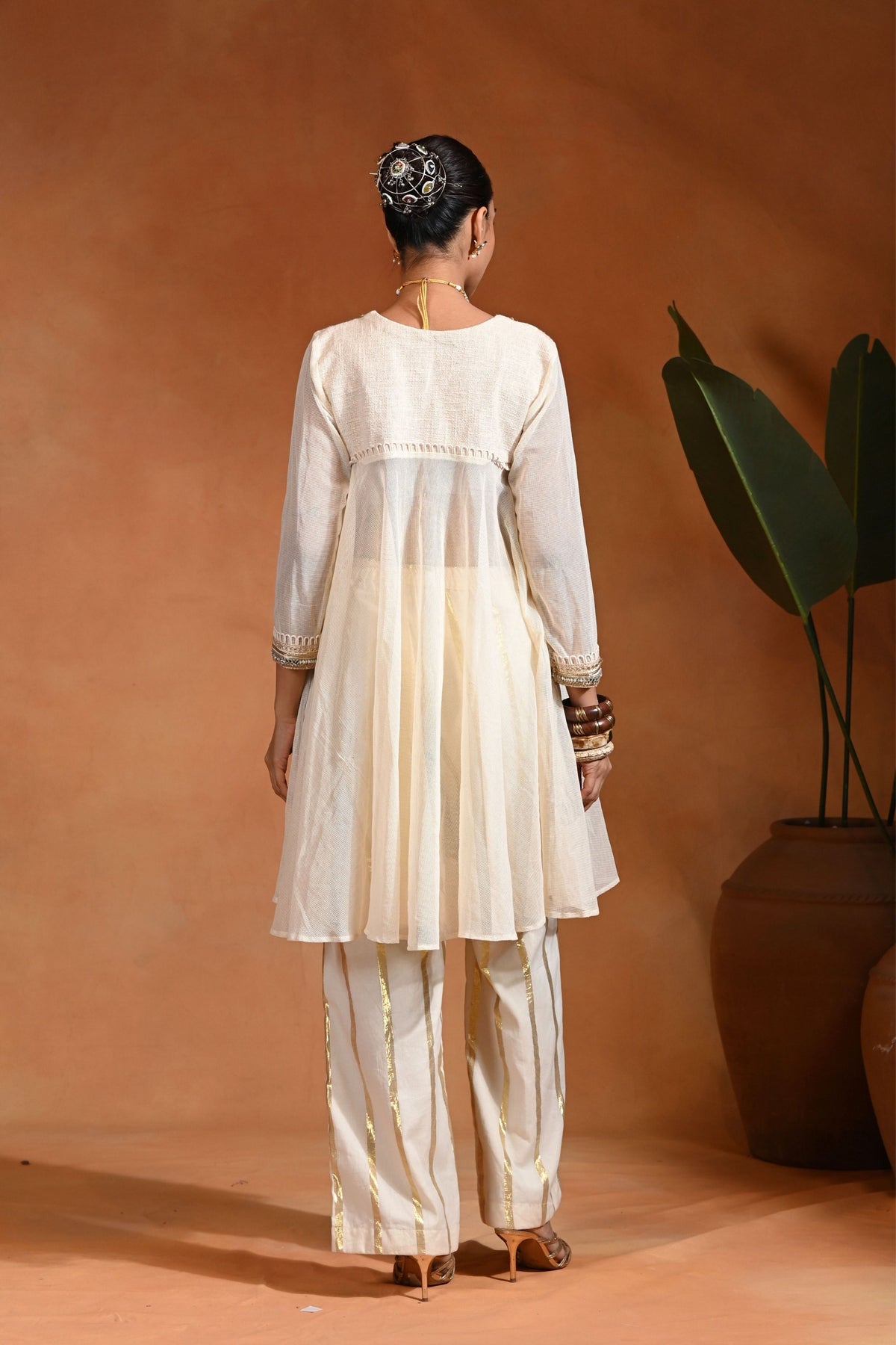 Ivory Nazm Ivory Gold Set