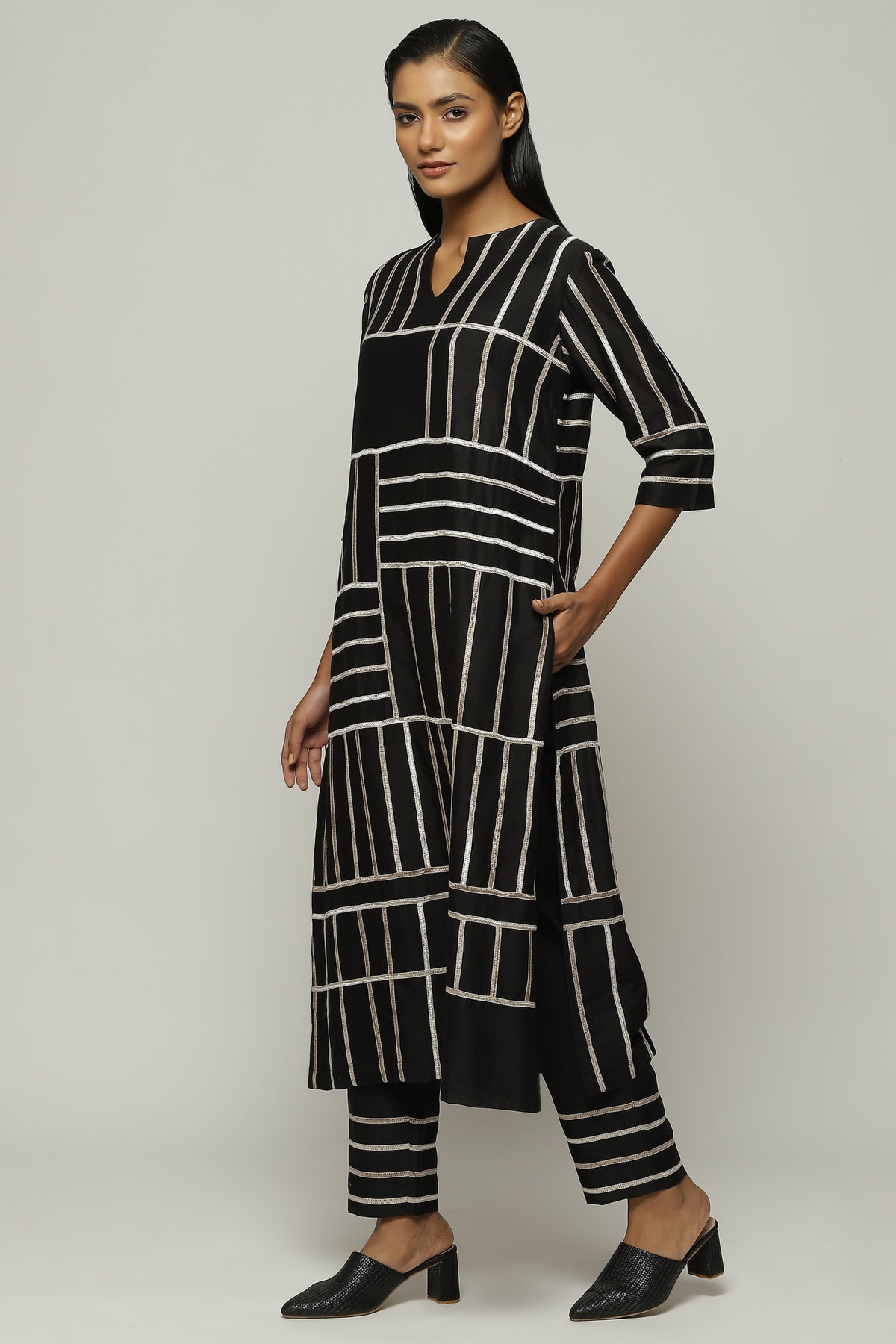 Tonal Lace Trim Black Kurta