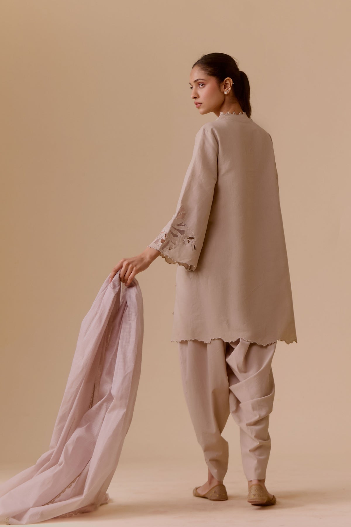 Sand Resham Dupatta
