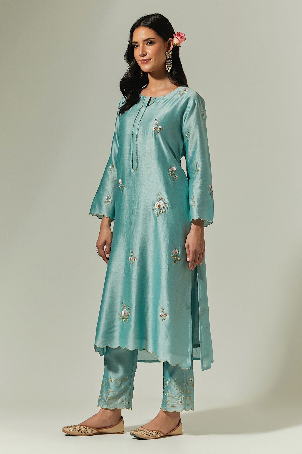 Blue Hand Embroidered Kurta With Plackett