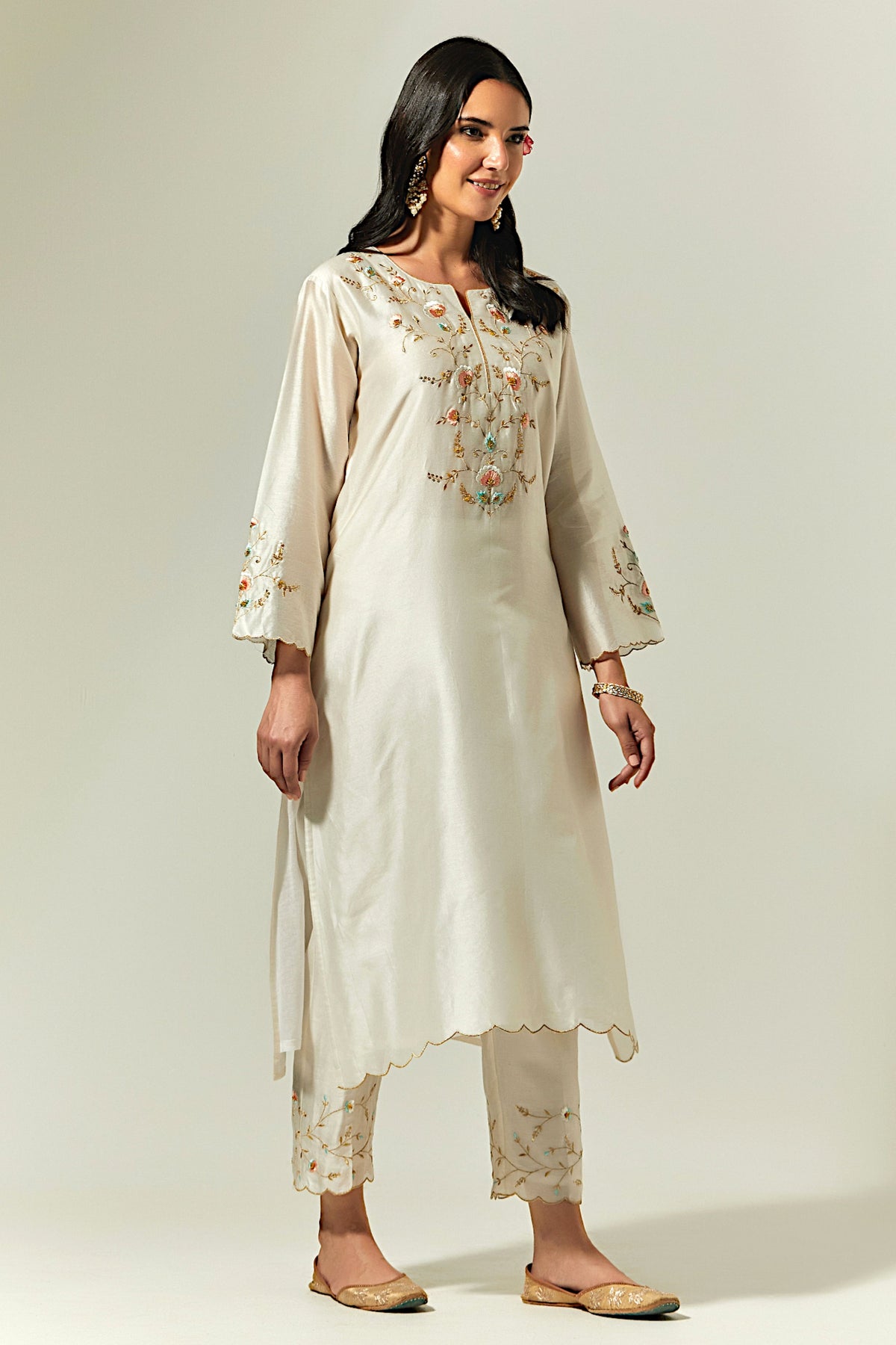 Off White  Silk Chanderi Hand Embroidered Kurta